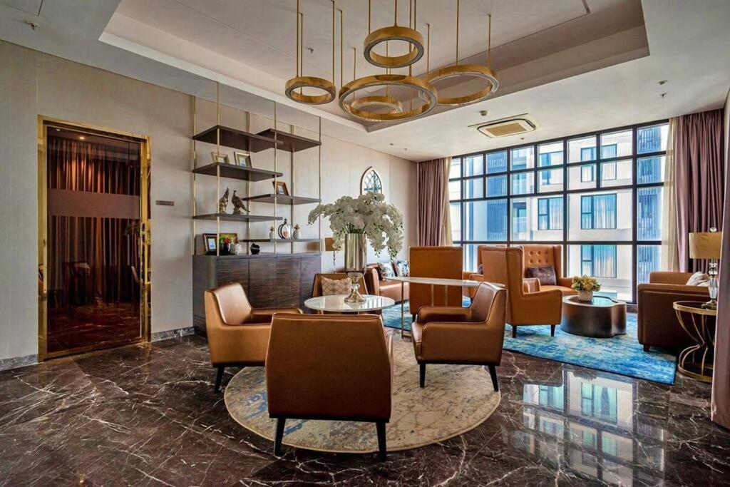 D1Mension 3Br Luxury Condo City Center In Dist 1 Хошимин Екстериор снимка