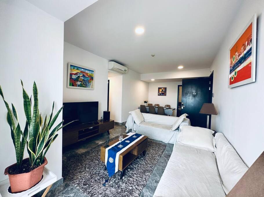 D1Mension 3Br Luxury Condo City Center In Dist 1 Хошимин Екстериор снимка